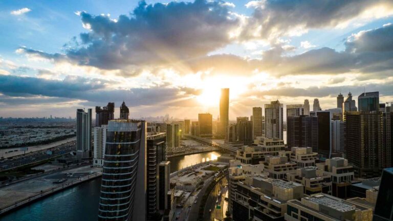 DAR_Pagani_canalcityviews_sunset