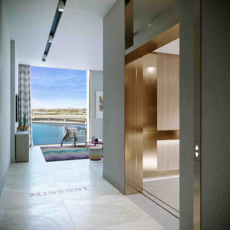 UOxM_Elevator_Penthouse